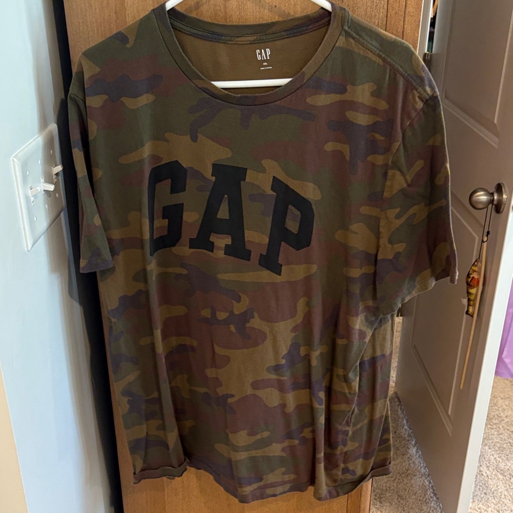 GAP Olive Camouflage Tee